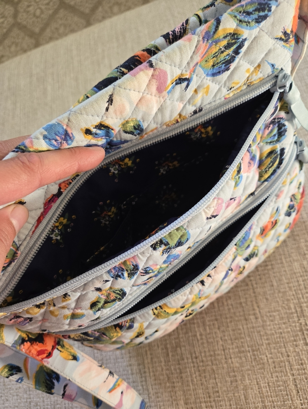 Vera Bradley Triple Zip Hipster Sea Air Floral Purse - Picture 6 of 13